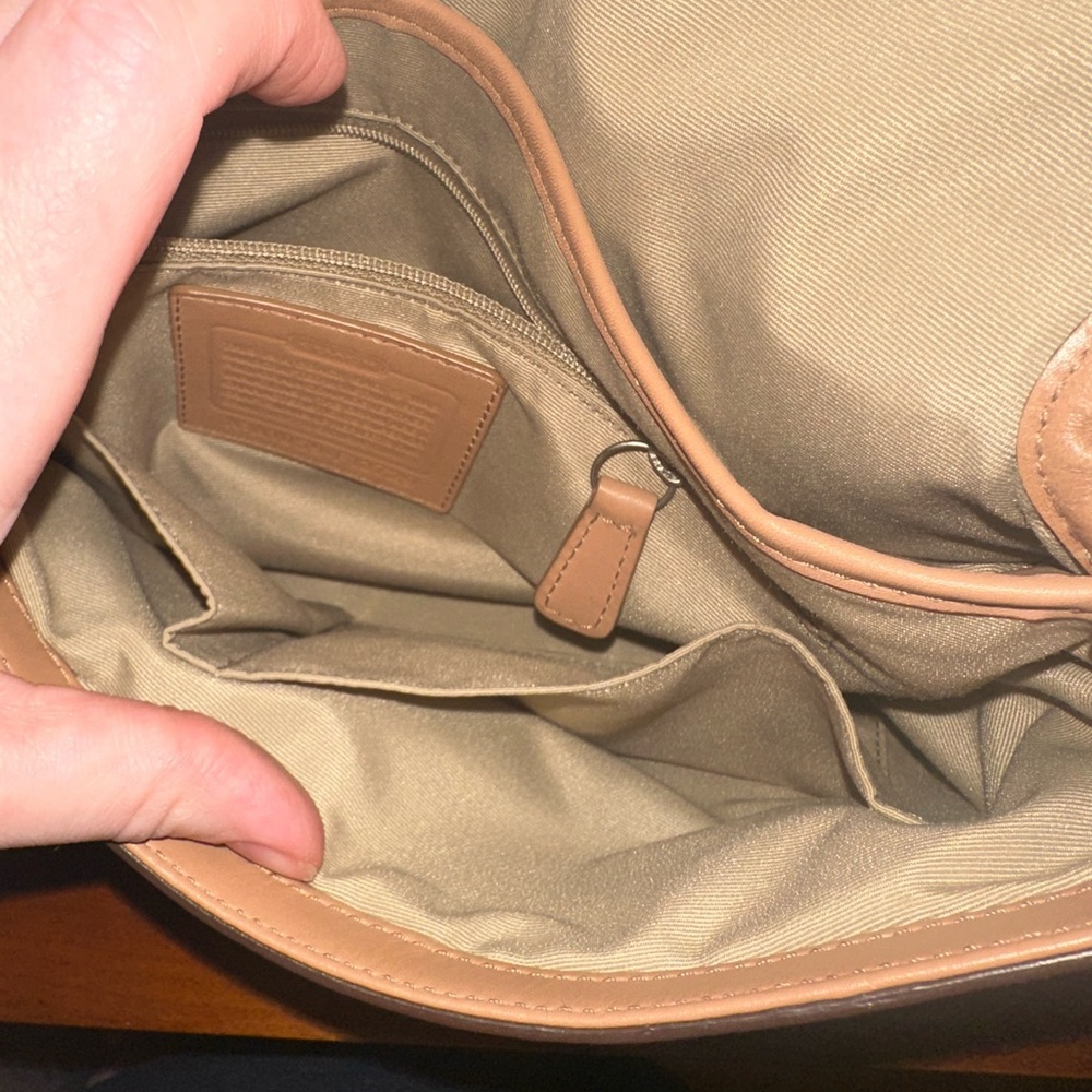 Coach Soho white and light brown ๐ - Picture 6 of 13